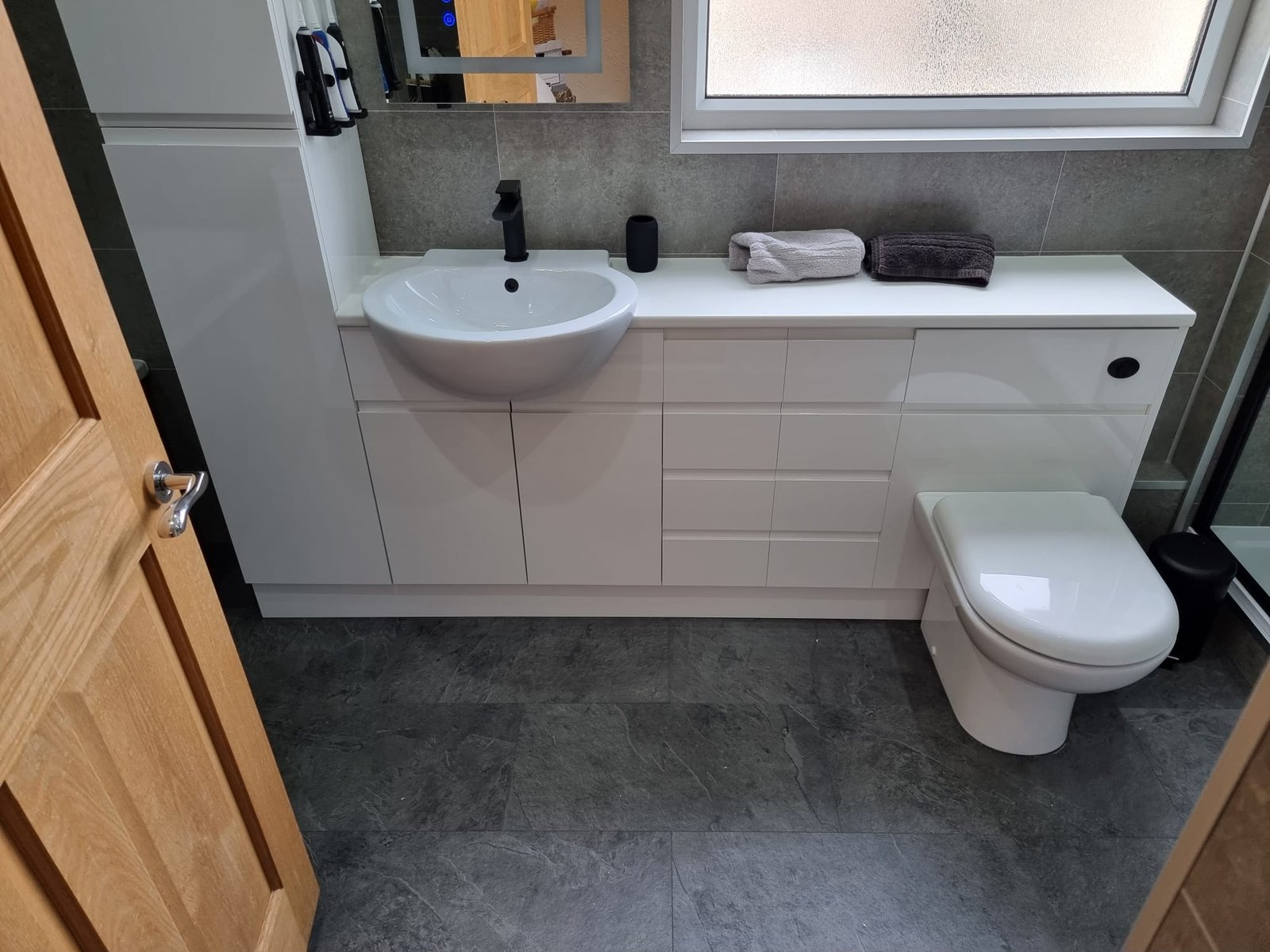 Bathroom Furniture Project 44